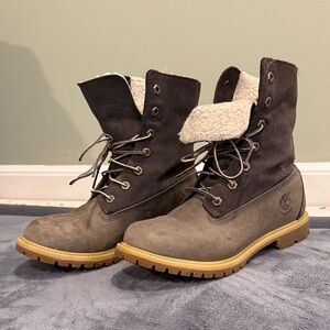 Timberland Gray and Tan Sherpa-Collar Lace-Up Boots